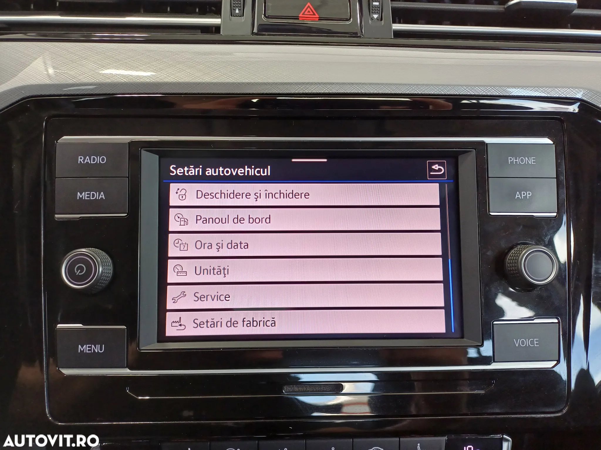 Volkswagen Passat 2.0 TDI DSG Comfortline - 17