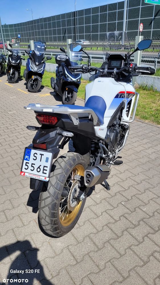 Honda XL - 9