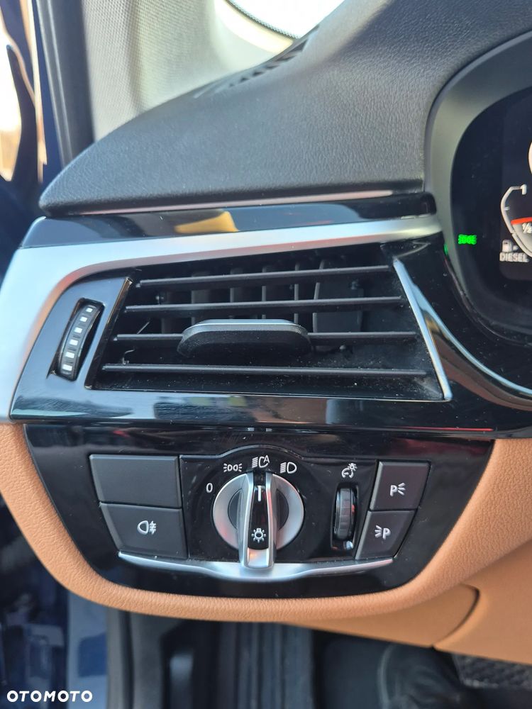 BMW Seria 5 520d Sport Line sport - 18