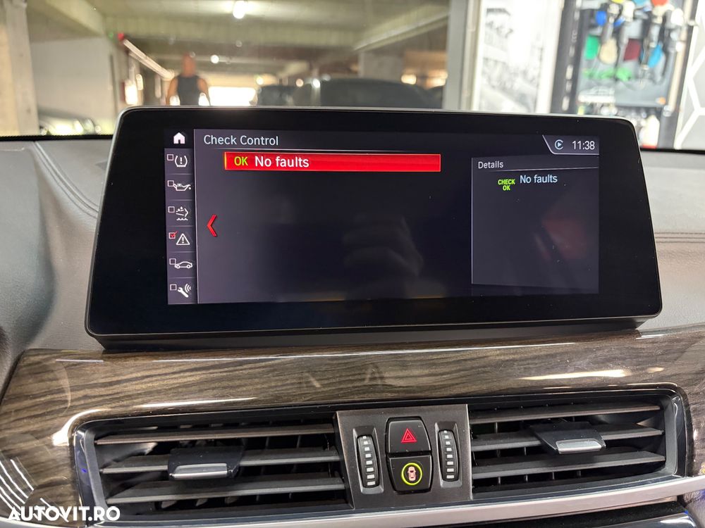 BMW X1 xDrive20d AT - 34