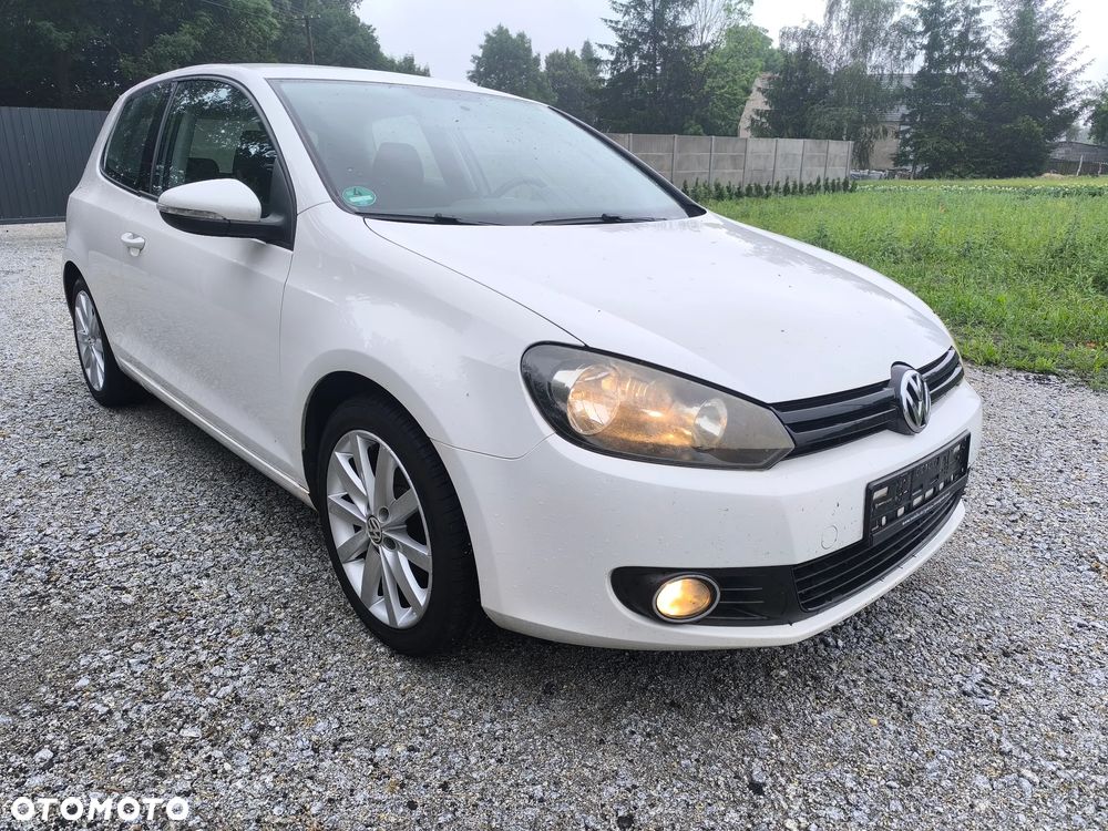 Volkswagen Golf - 1