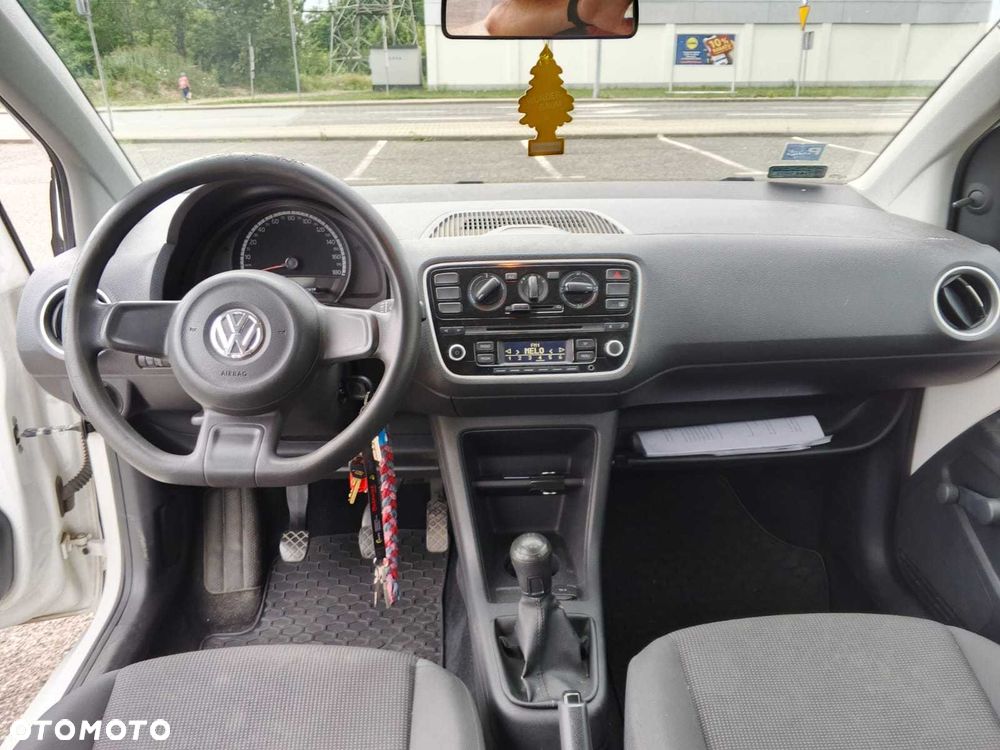Volkswagen up! - 5