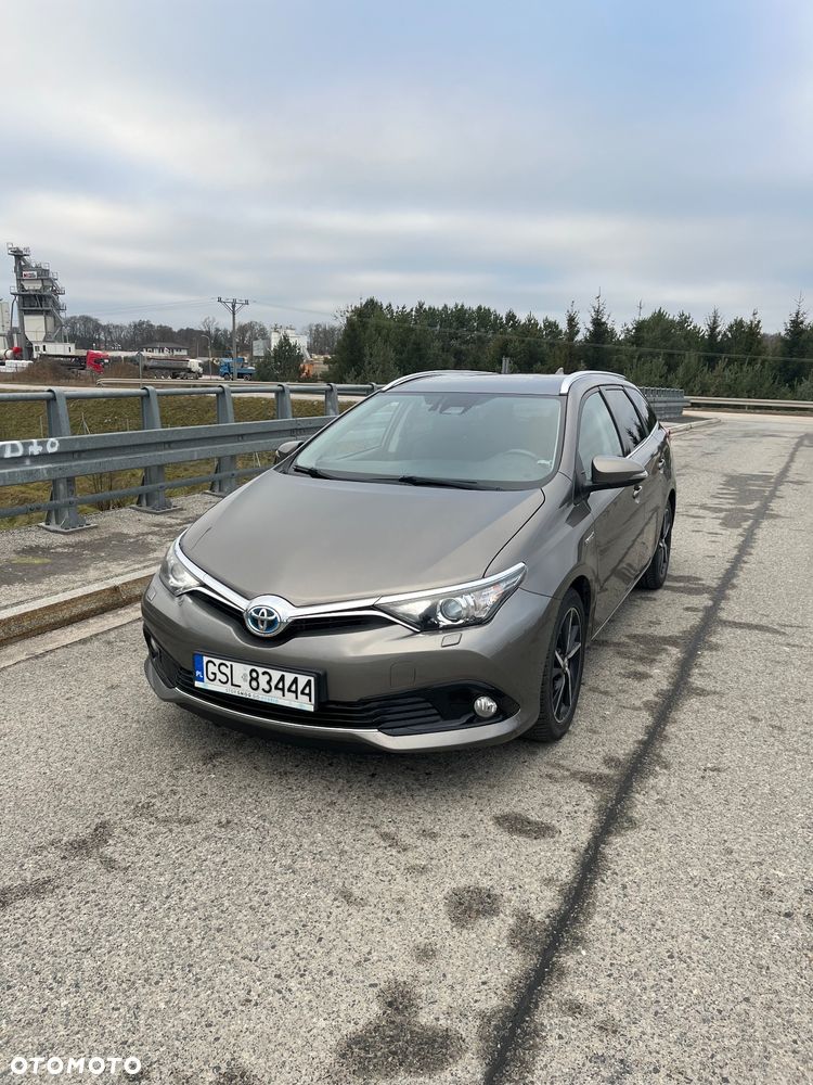 Toyota Auris - 1
