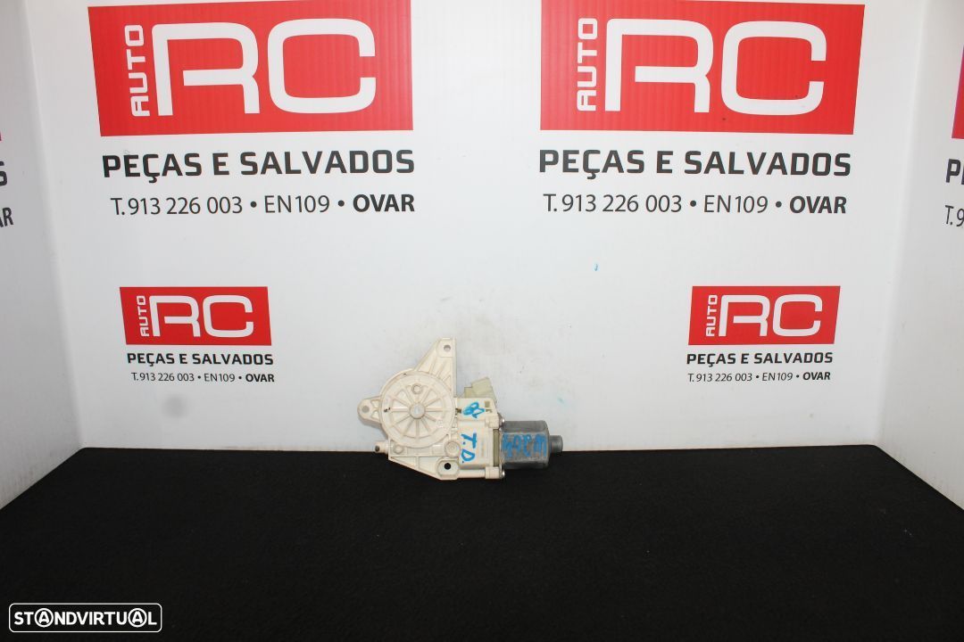 Motor Elevador Vidro Mercedes W205 - 1