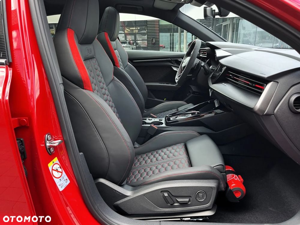 Audi RS3 Limousine - 20