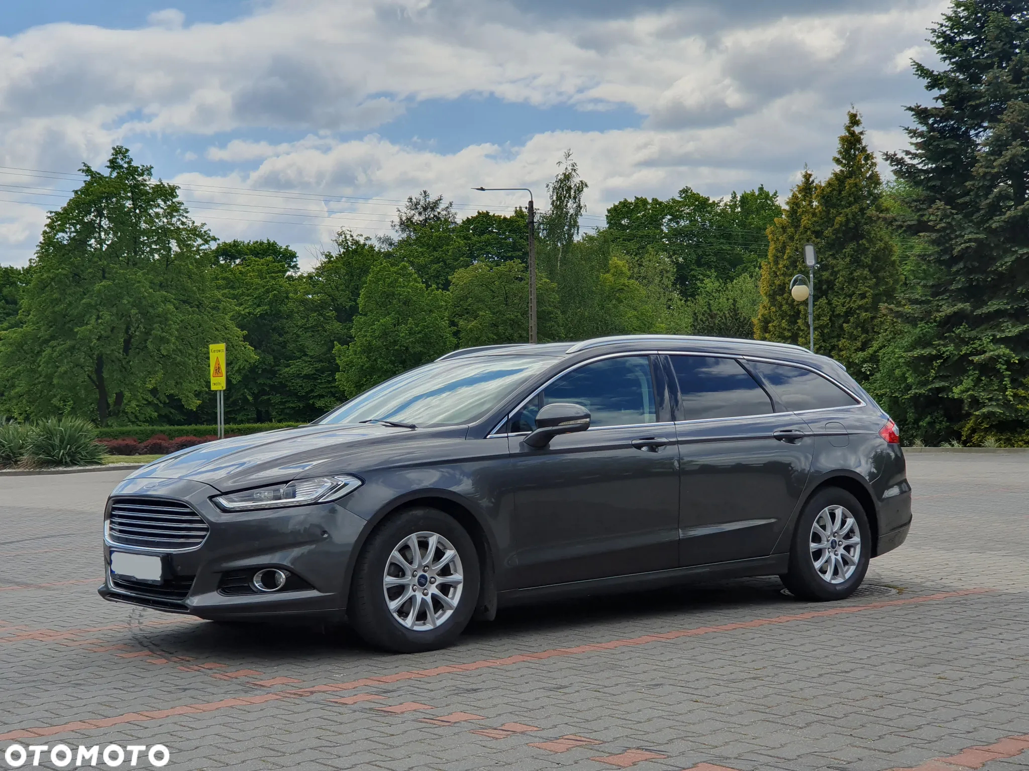 Ford Mondeo 1.5 EcoBoost Start-Stopp Titanium - 2