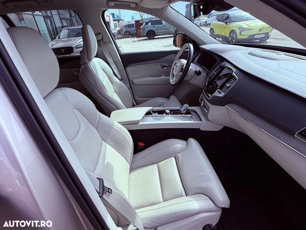 Volvo XC 90 T8 AWD PHEV Plus Dark - 7