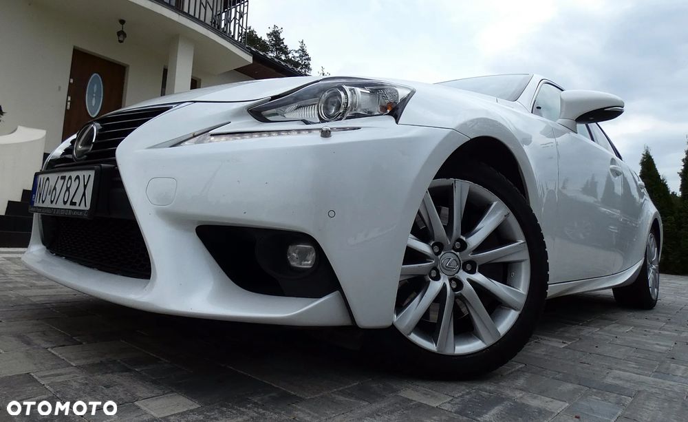 Lexus IS 200t / 300 Black - 13