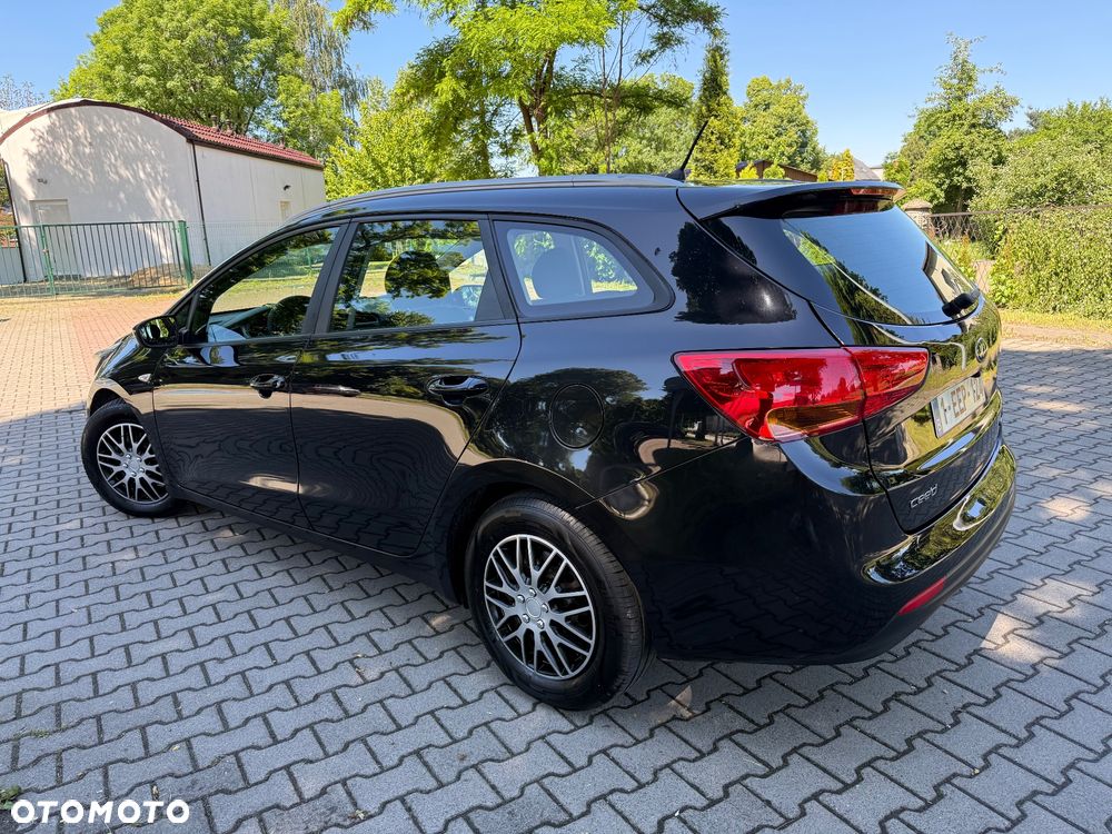 Kia Ceed 1.4 CRDi 90 Spirit - 15