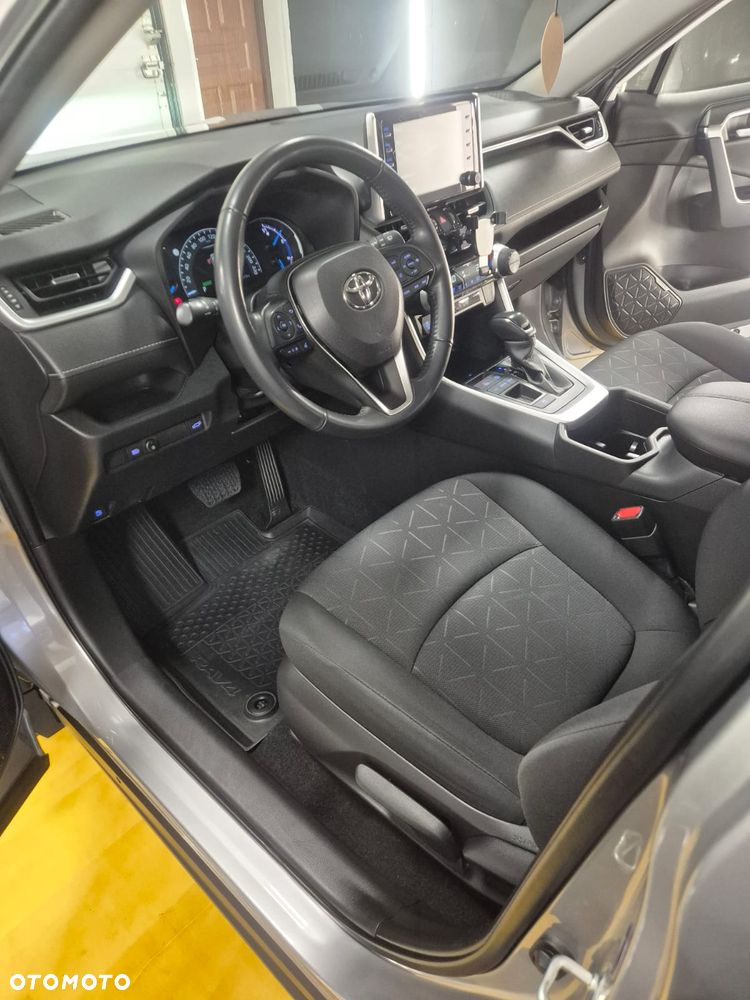 Toyota RAV4 - 13