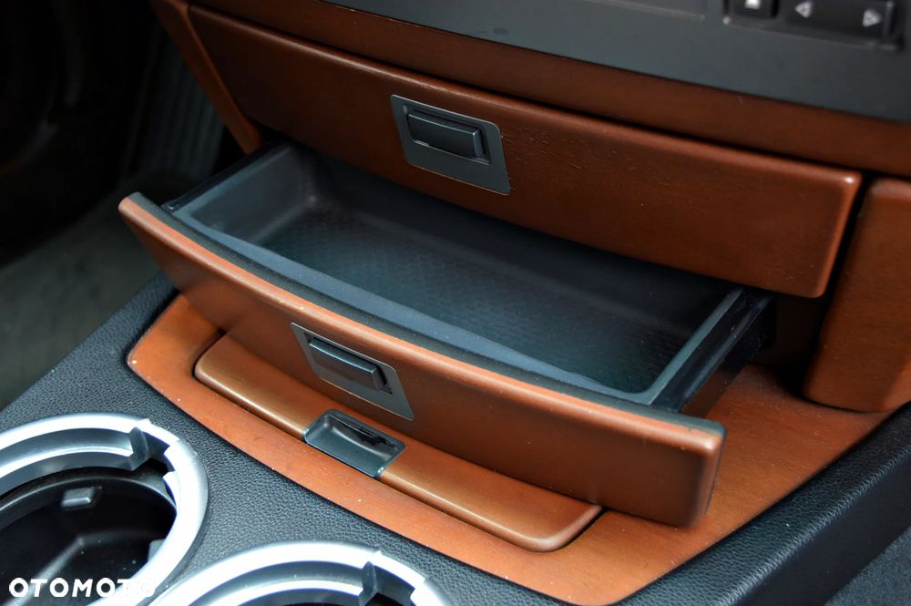 BMW Seria 7 745i - 20