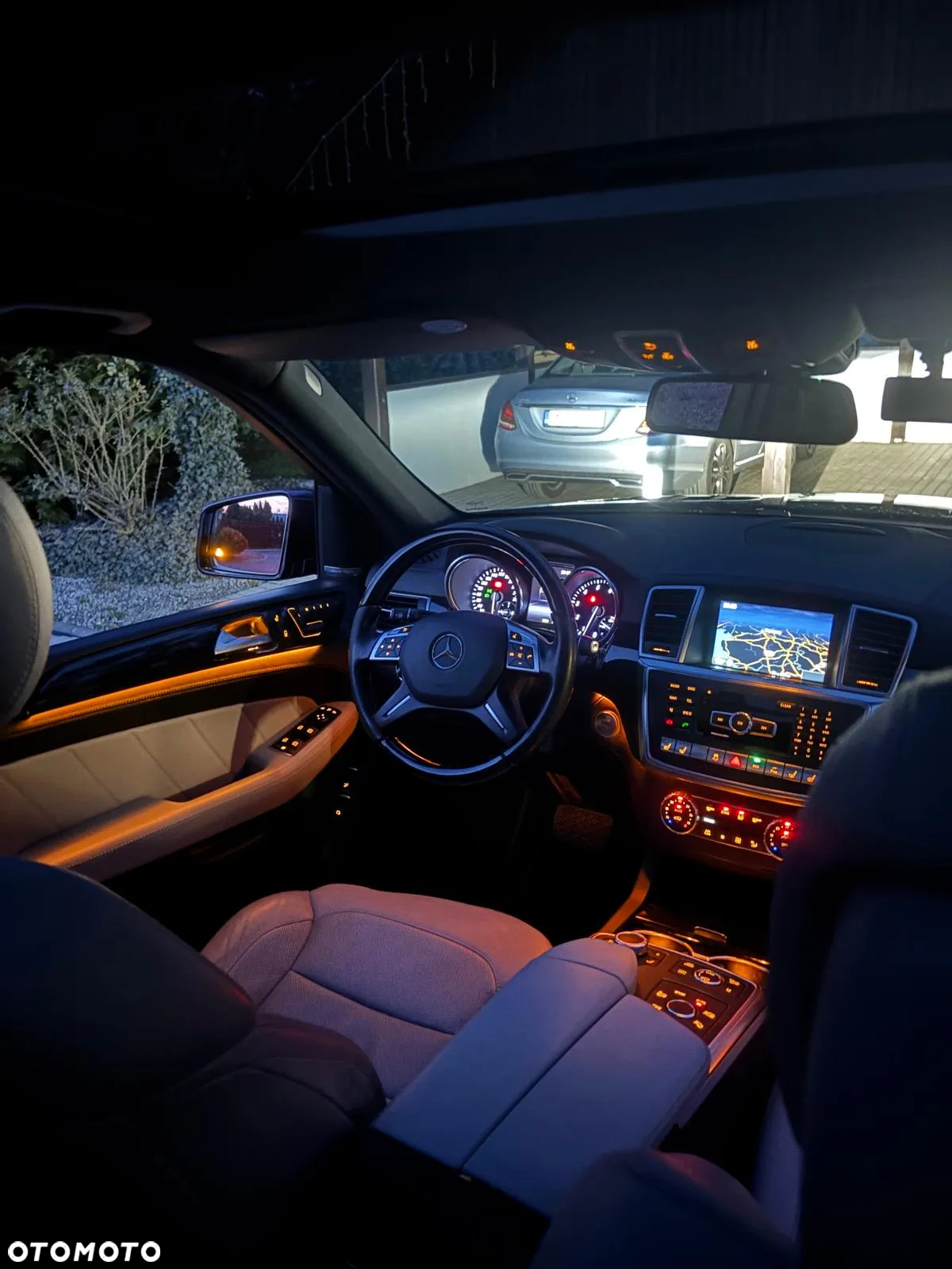Mercedes-Benz GL 400 4-Matic - 13