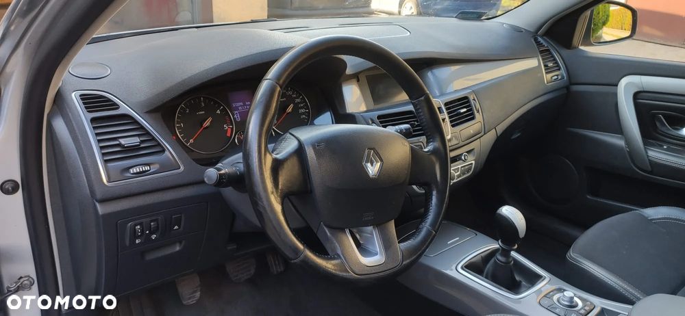 Renault Laguna 2.0 dCi Bose Edition - 5