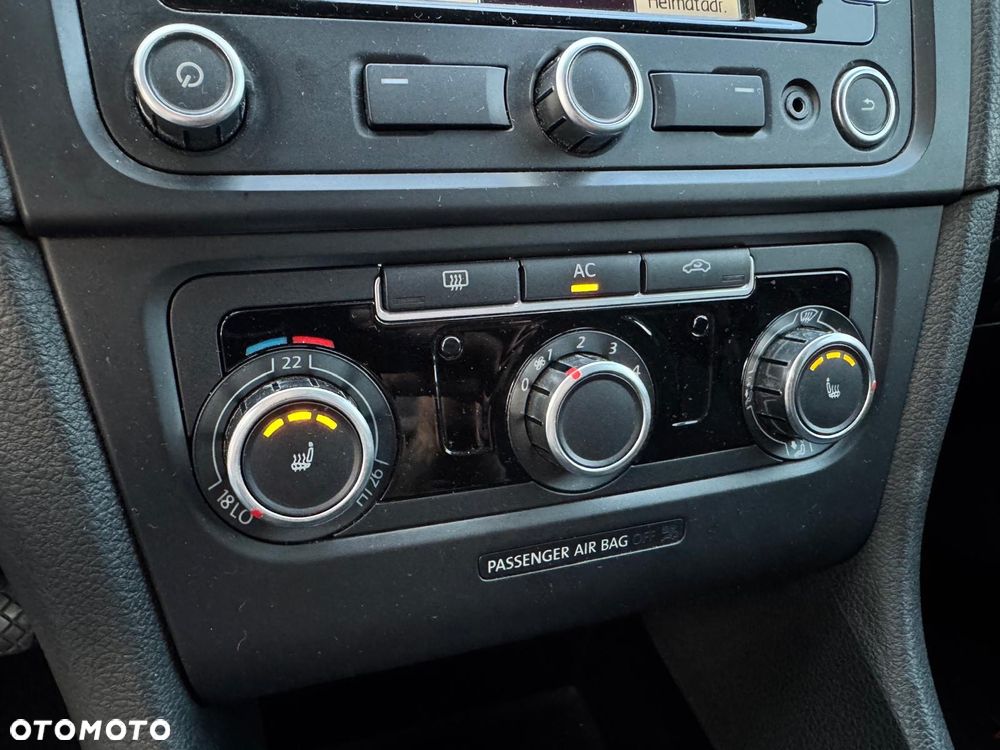 Volkswagen Golf VI 1.6 TDI Comfortline - 28
