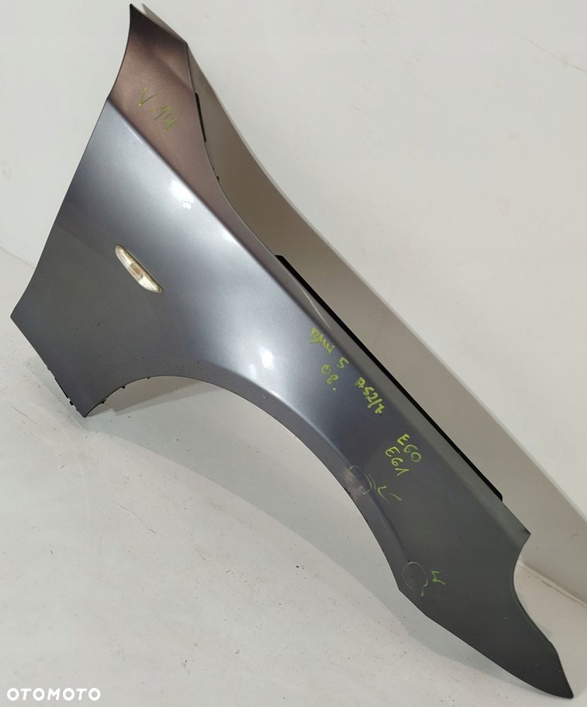 błotnik prawy przedni BMW 5 E60 E61 03-10 A52/7 - 3