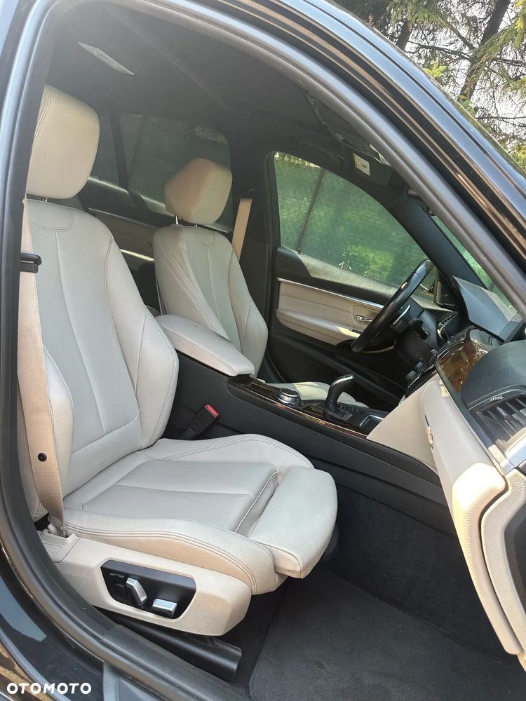 BMW Seria 3 328i Sport-Aut Sport Line - 31