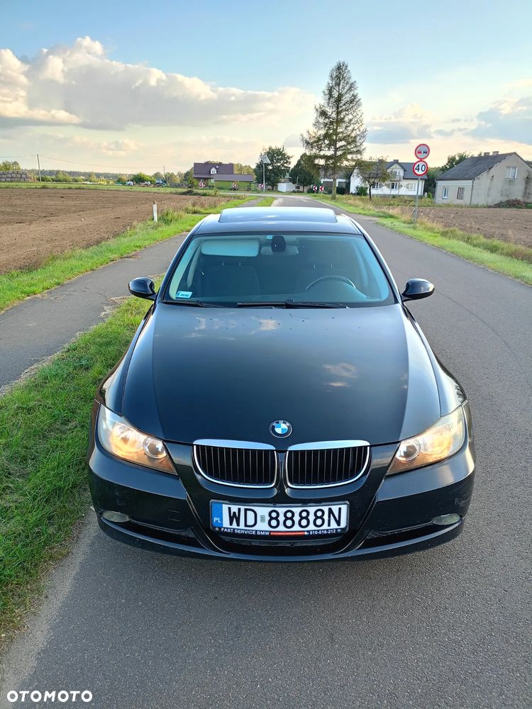 BMW Seria 3 318i - 4