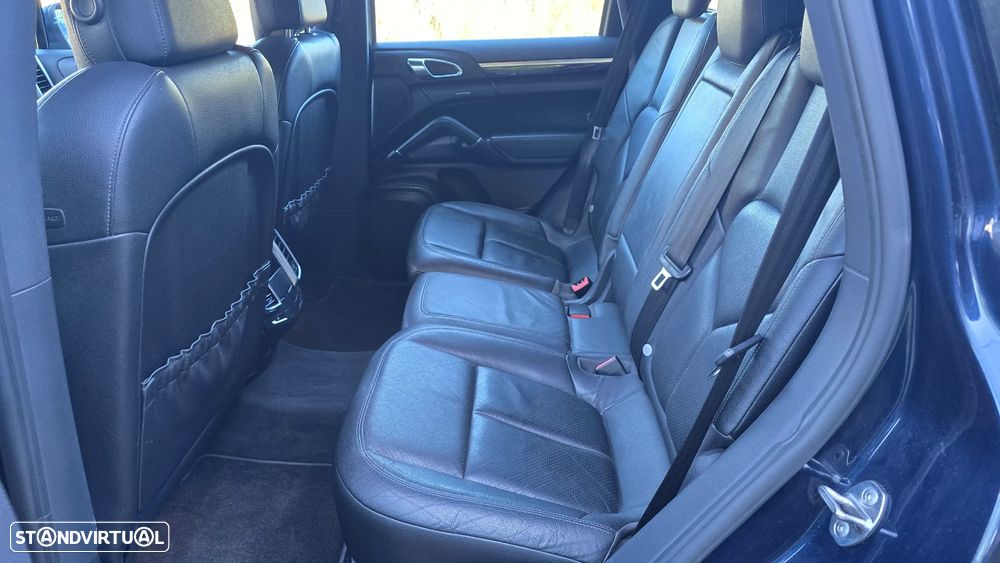 Porsche Cayenne Diesel Tiptronic S - 17