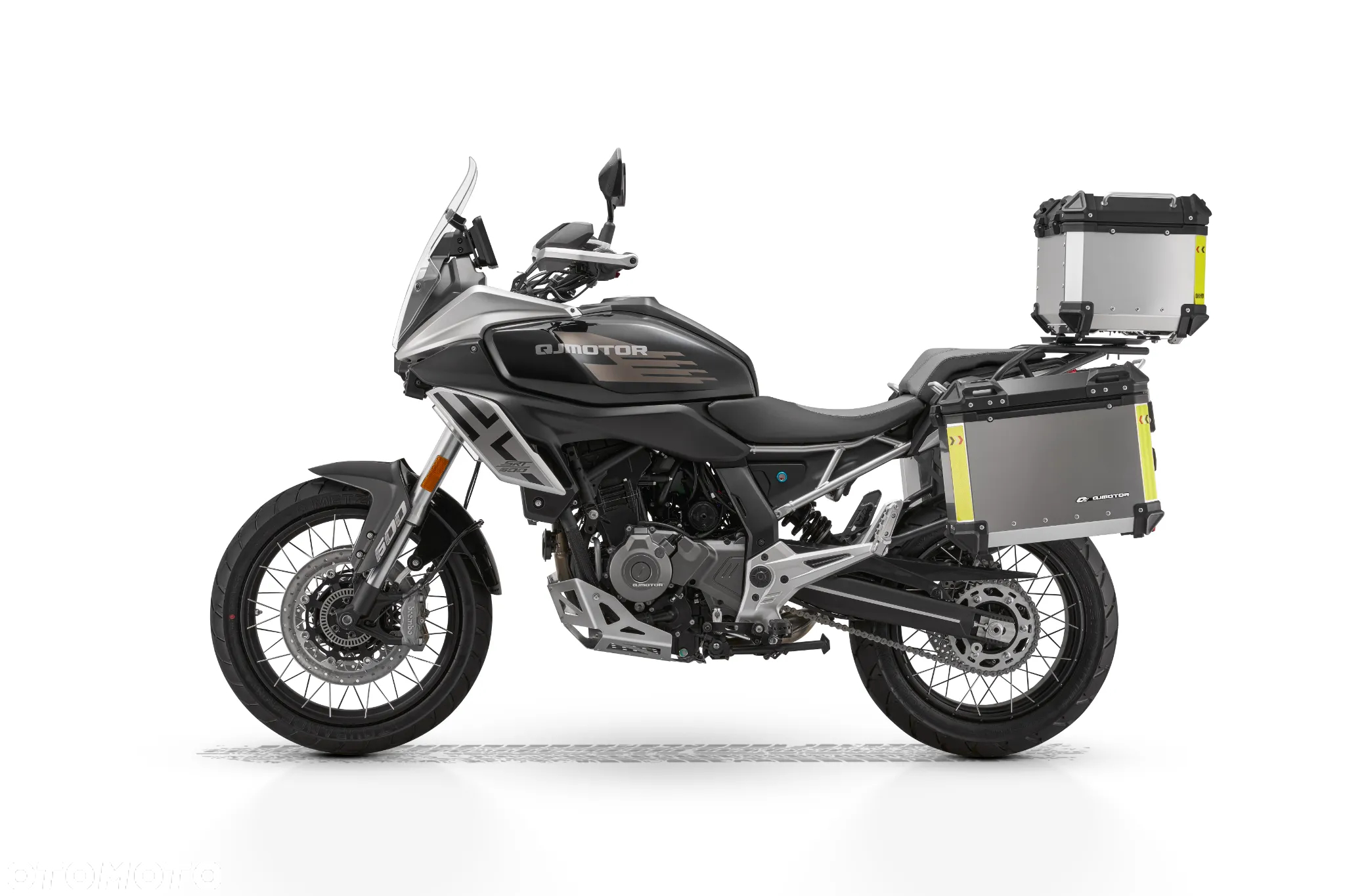 QJMOTOR SRT 600SX - 7