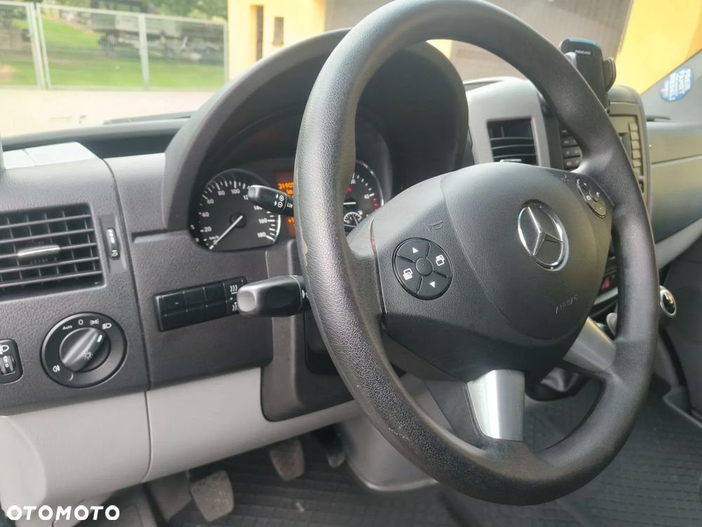 Mercedes-Benz Sprinter - 36