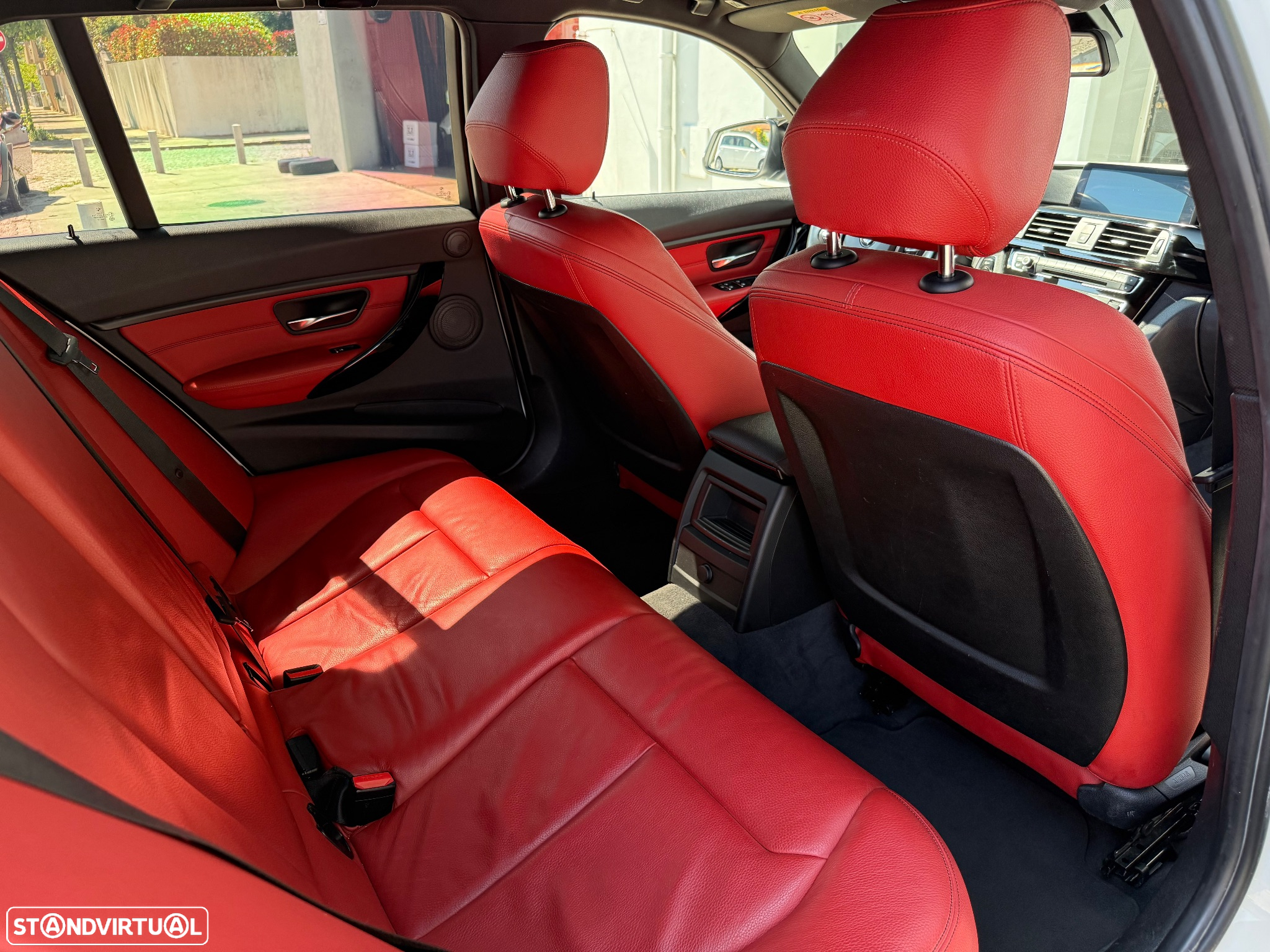 BMW 320 d Touring Aut. M Sport - 15