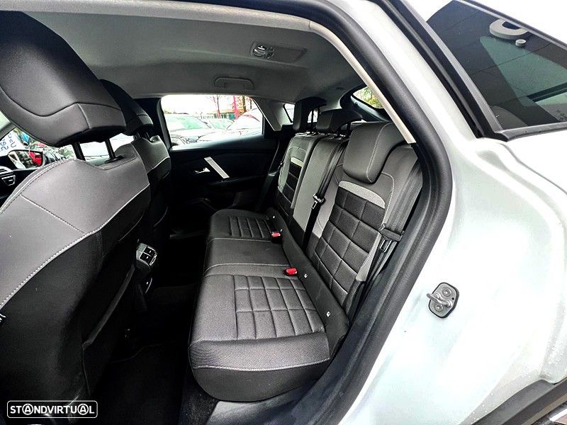 Citroën C4 1.2 Hybrid Plus e-DSC6 - 11