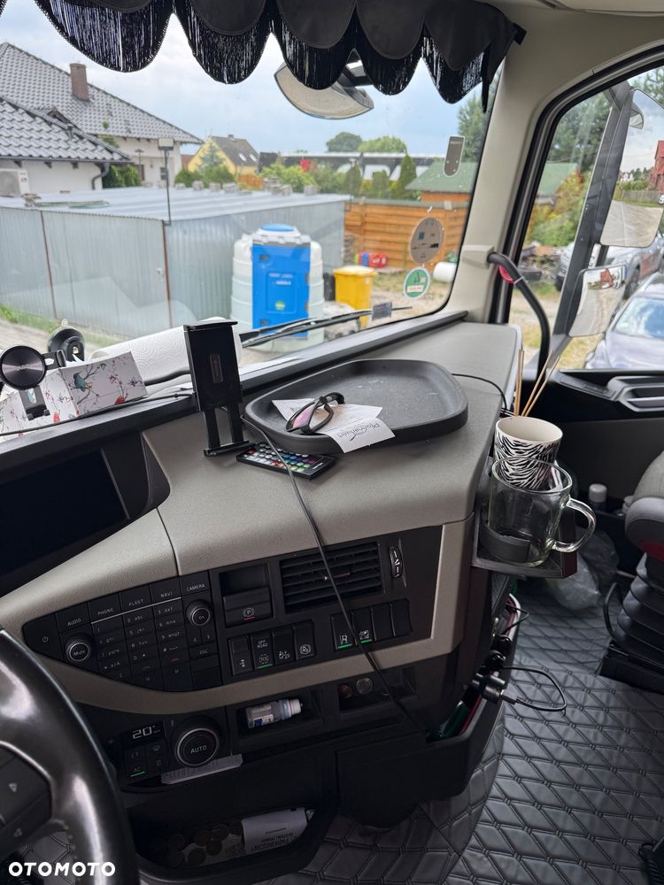 Volvo FH 500 / STANDARD / TV / XL / jak NOWY / Salon PL / XENON / LED - 10