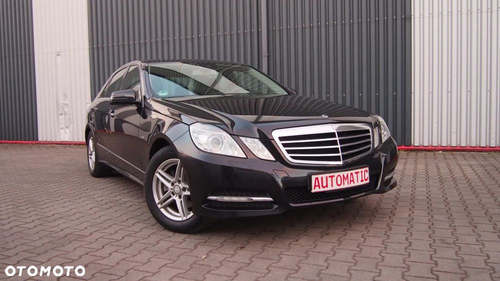 Mercedes-Benz Klasa E 200 CGI BlueEFFICIENCY Automatik Avantgarde - 15