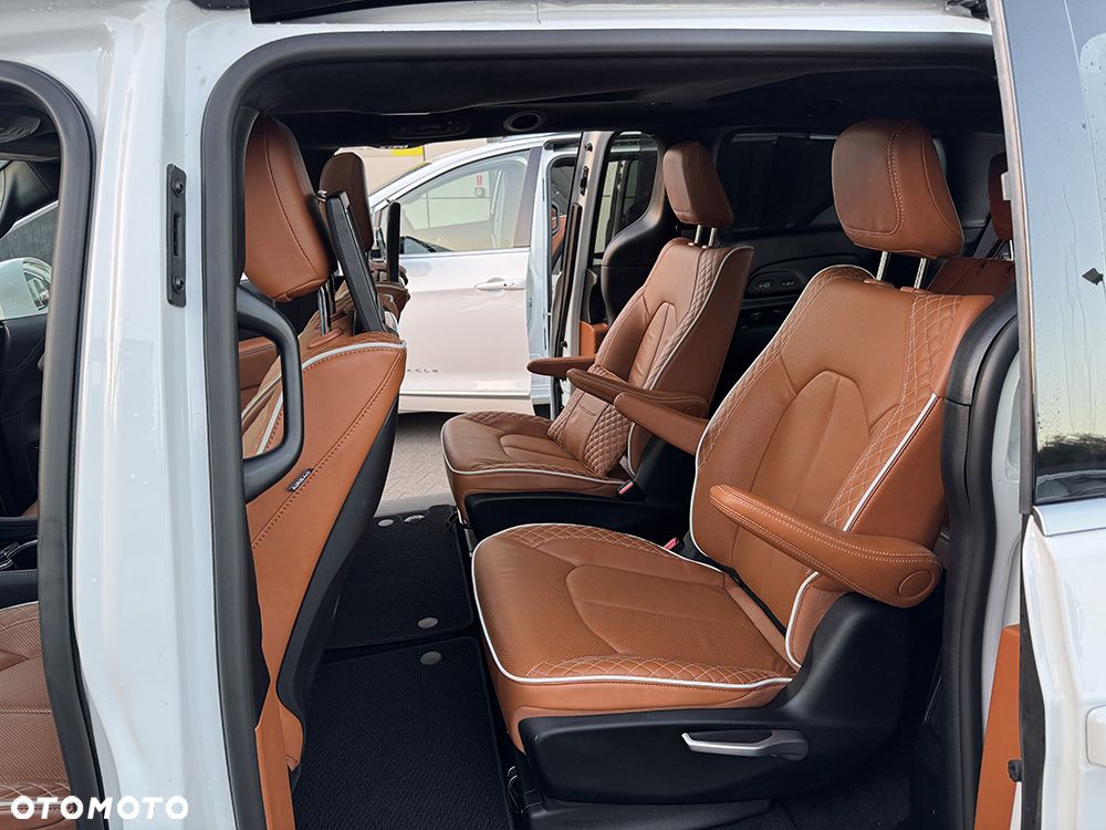 Chrysler Pacifica - 18