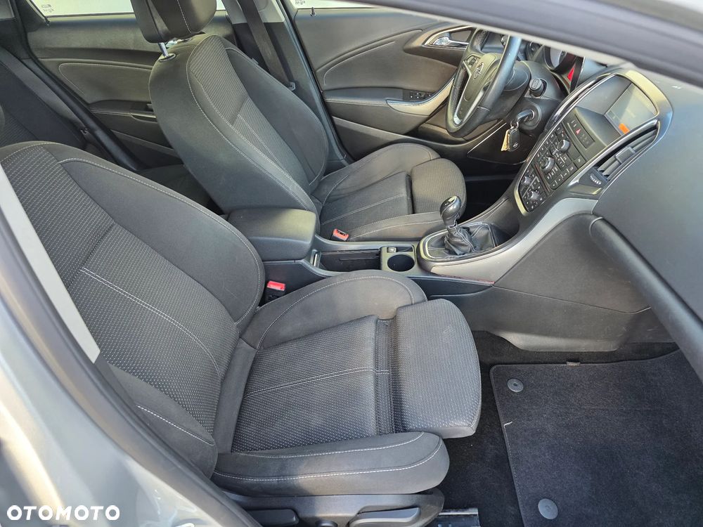 Opel Astra 1.4 Turbo - 21