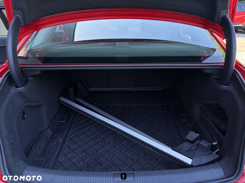 Audi A4 Limousine 35 TDI S tronic - 37