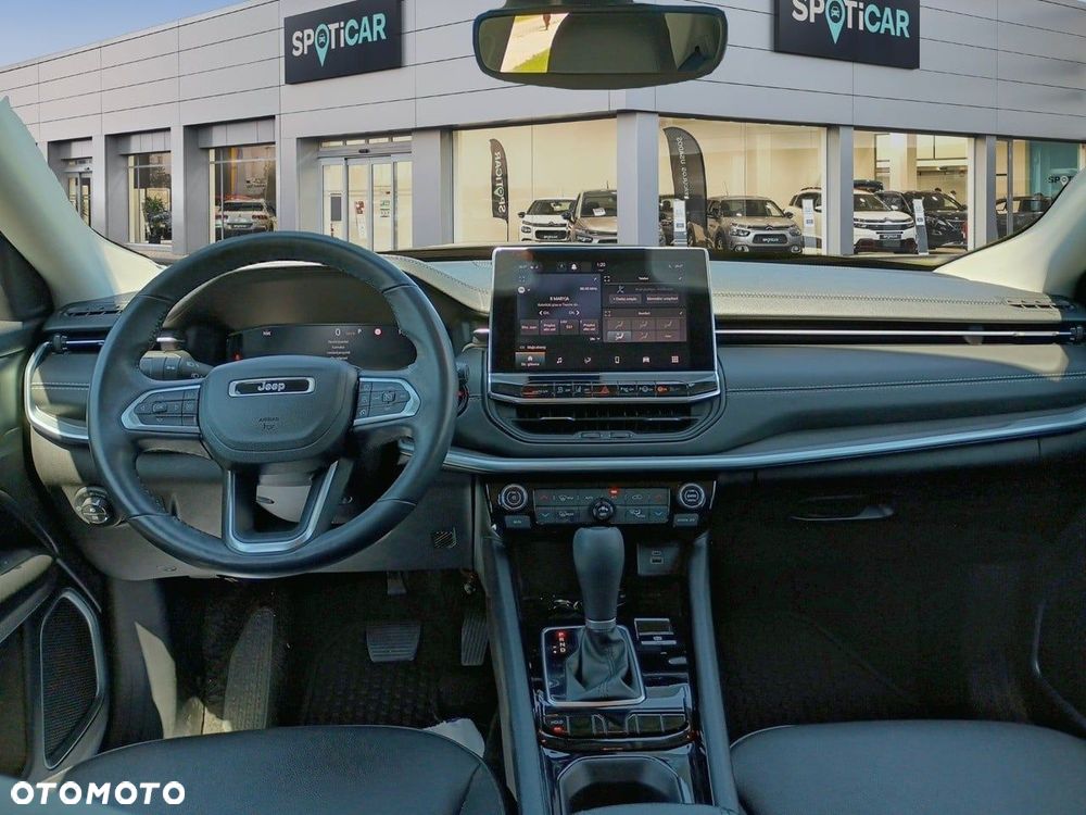 Jeep Compass - 8