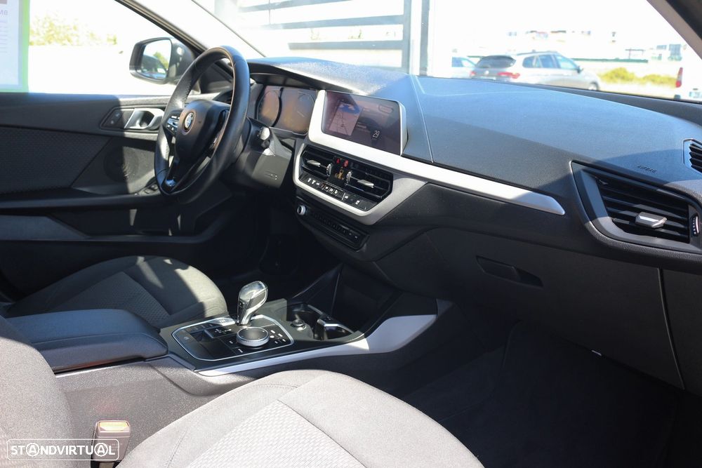 BMW 116 d Corporate Edition Auto - 38