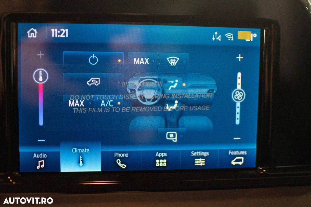 Ford Transit Courier - 23