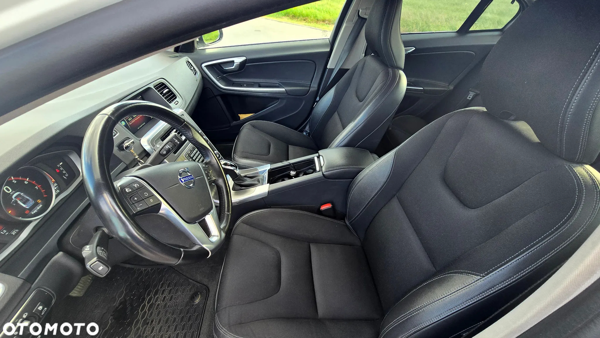 Volvo S60 T5 Drive-E Momentum - 6