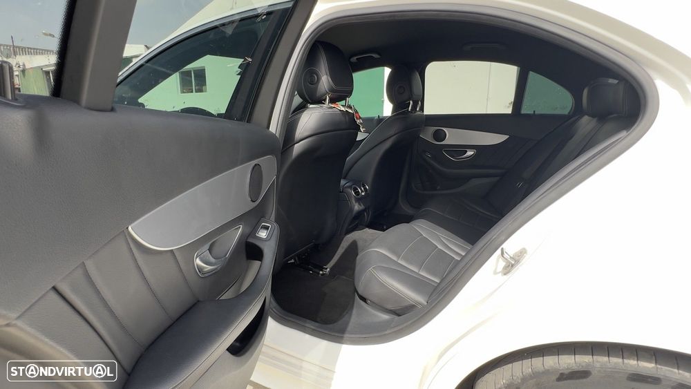Mercedes-Benz C 300 h AMG Line - 14