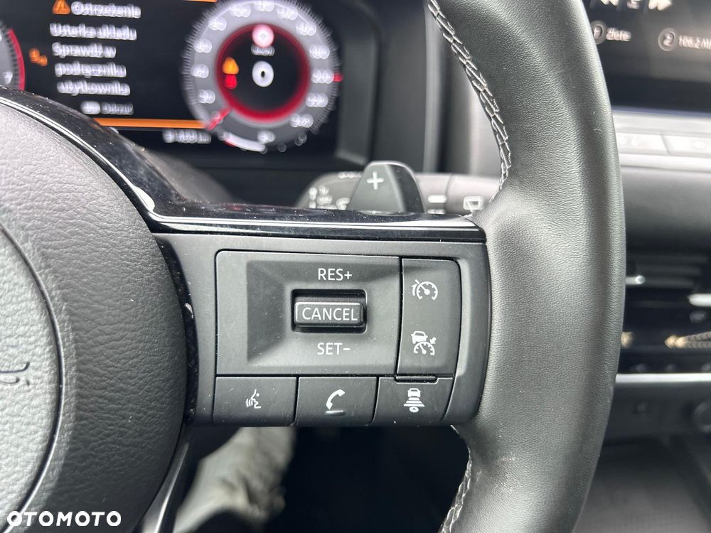 Nissan Qashqai 1.3 DIG-T MHEV N-Connecta Xtronic - 17