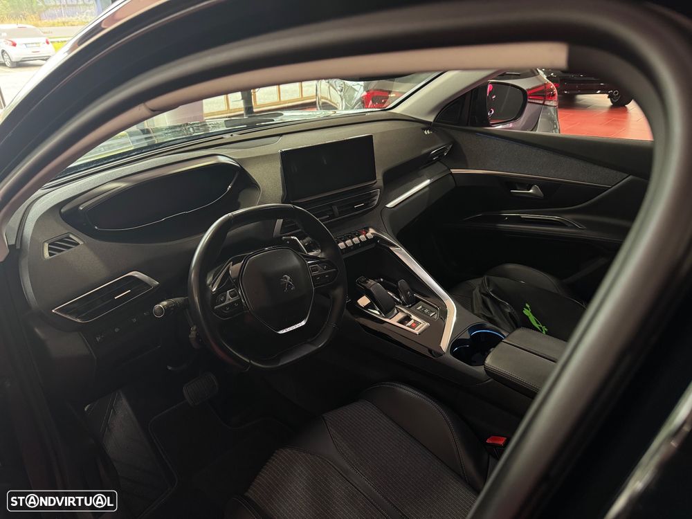 Peugeot 3008 Plug-In Hybrid 225 e-EAT8 Allure Pack - 14