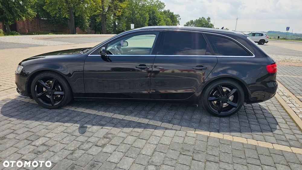 Audi A4 Avant - 14