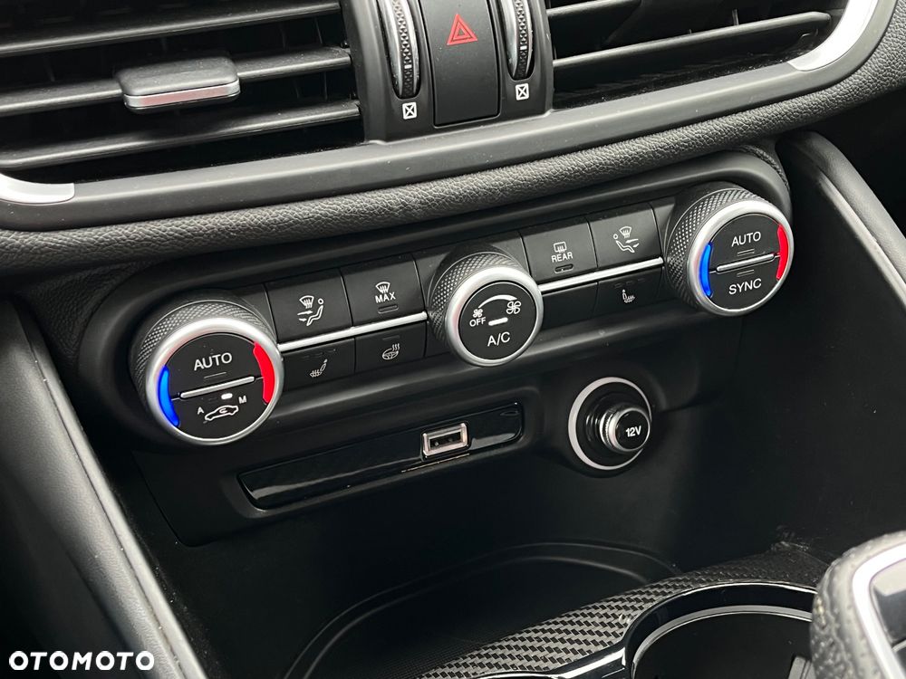 Alfa Romeo Giulia 2.0 Turbo Veloce TI Q4 - 27