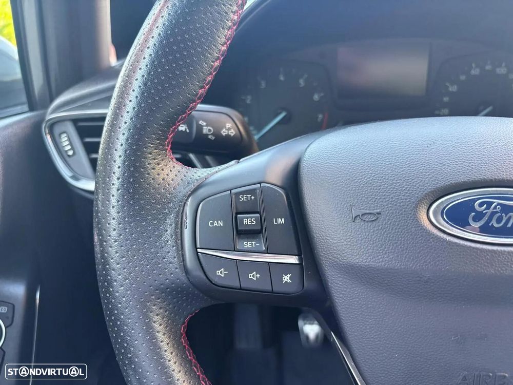 Ford Fiesta 1.0 EcoBoost ST-Line - 41