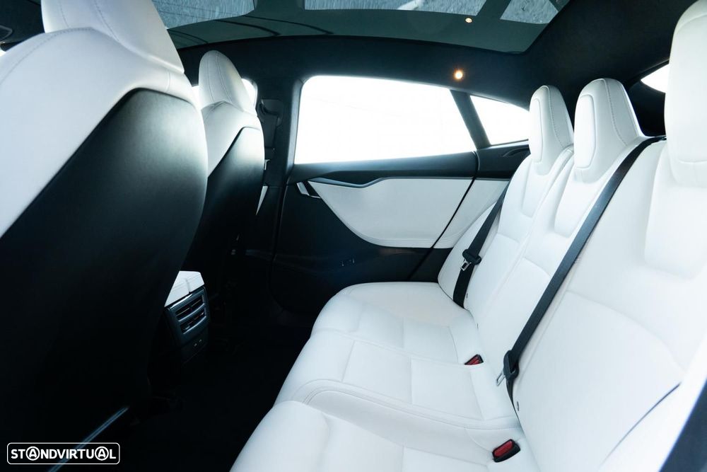 Tesla Model S 100 kWh Long Range AWD — photo 4