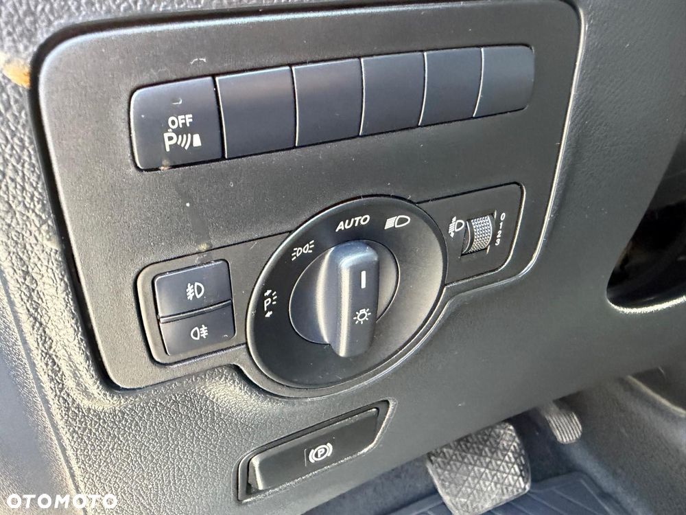 Mercedes-Benz Vito - 11