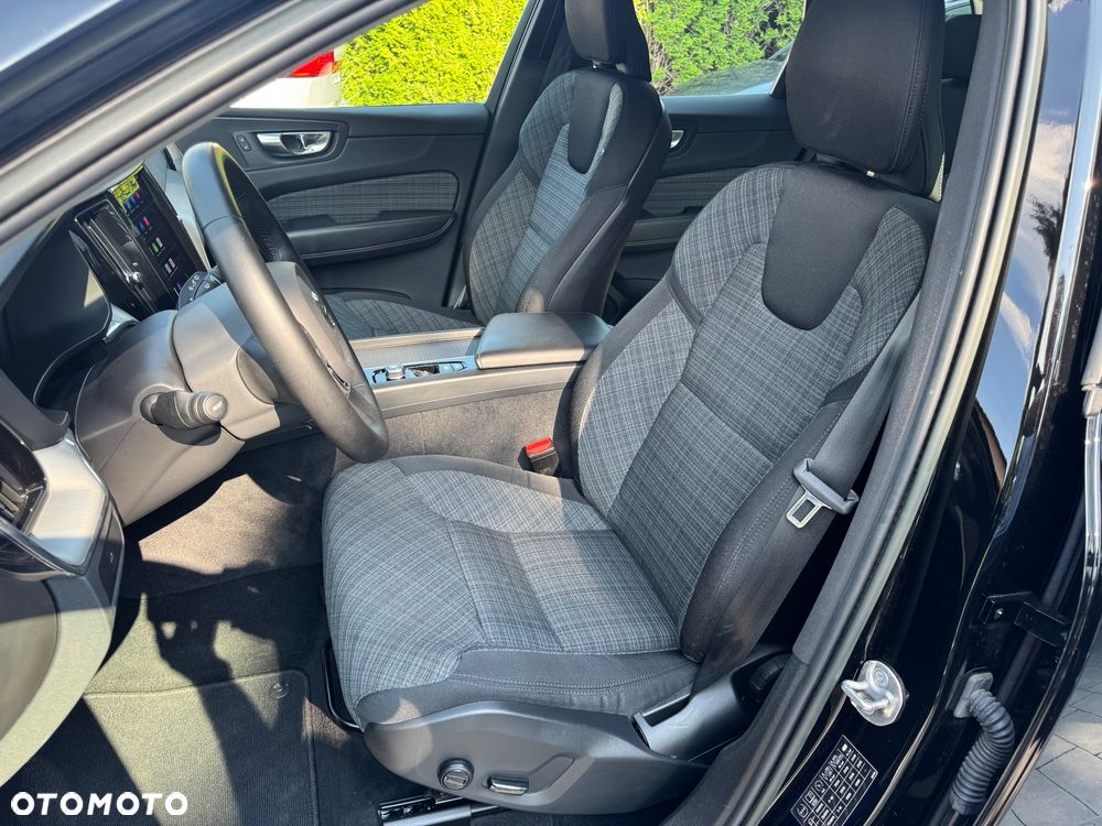 Volvo XC 60 B4 D Core - 11
