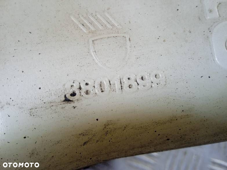 ZBIORNIK SPRYSKIWACZY IVECO DAILLY 4 35C12 - 2