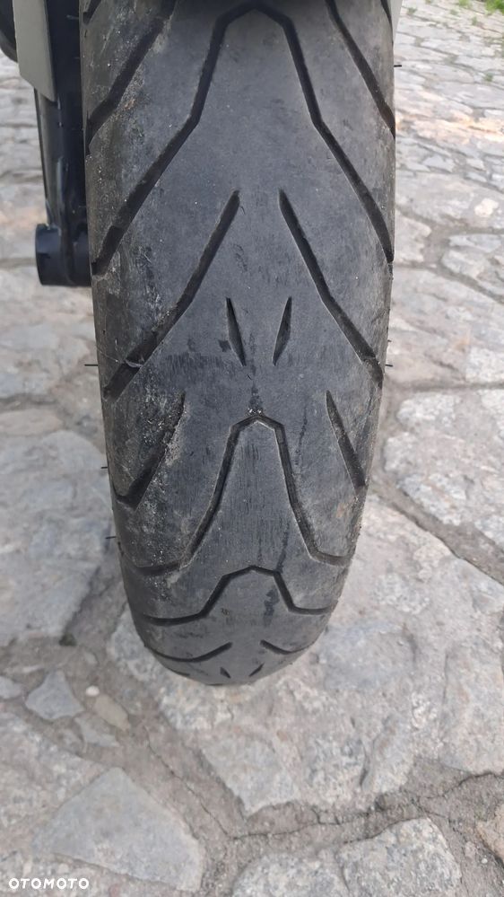Na części Motocykl BMW K 1200 R Sport (0585,0595) silnik 1.2 16v 163 KM opona felga owiewka obudowa kanapa lusterko lampa Przełącznik Włącznik Sterownik Przewody Wiązka Instalacja Moduł Komputer Czujnik Listwa Pompa ABS Alternator Wtryski Rozrusznik Klimatyzacji Paliwa Wspomagania Kolektor Zawieszenie lagi Amortyzator Wydech Tłumik Zacisk hamulcowy chłodnica wentylator błotnik bak wspornik szybka owiewka ogon felga - 15