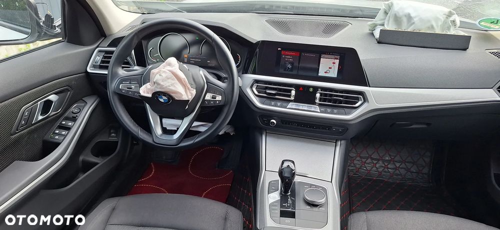 BMW Seria 3 318i Advantage sport - 12