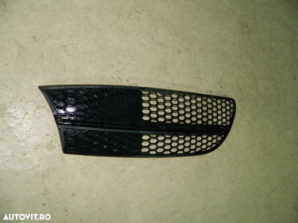 Grila radiator partea stanga, Alfa Romeo 147, 01-05, 46776670 - 6