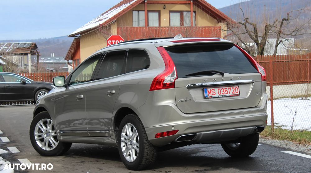 Volvo XC 60 D4 Geartronic Summum - 2