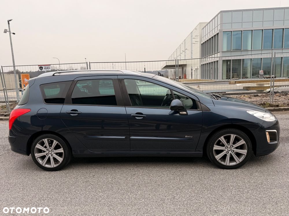 Peugeot 308 1.6 Premium Plus - 8
